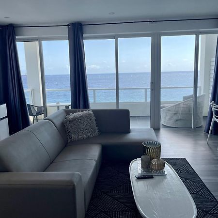 Saint Tropez Boutique Hotel Willemstad Bilik gambar
