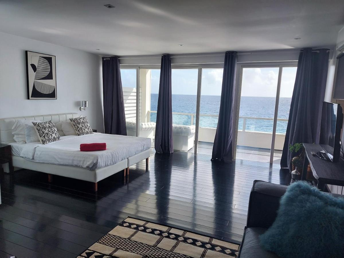 Saint Tropez Boutique Hotel Willemstad Luaran gambar