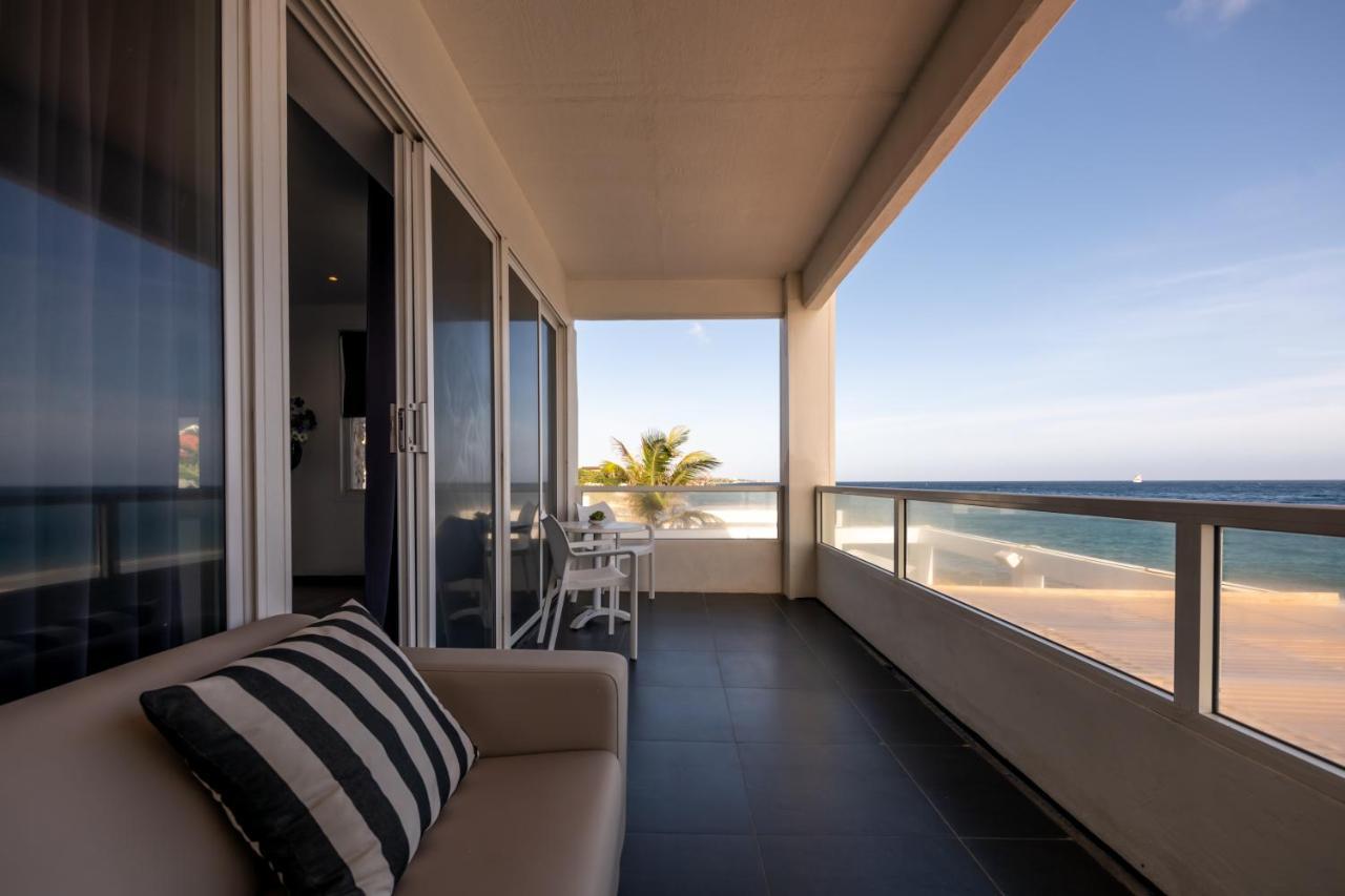 Saint Tropez Boutique Hotel Willemstad Bilik gambar