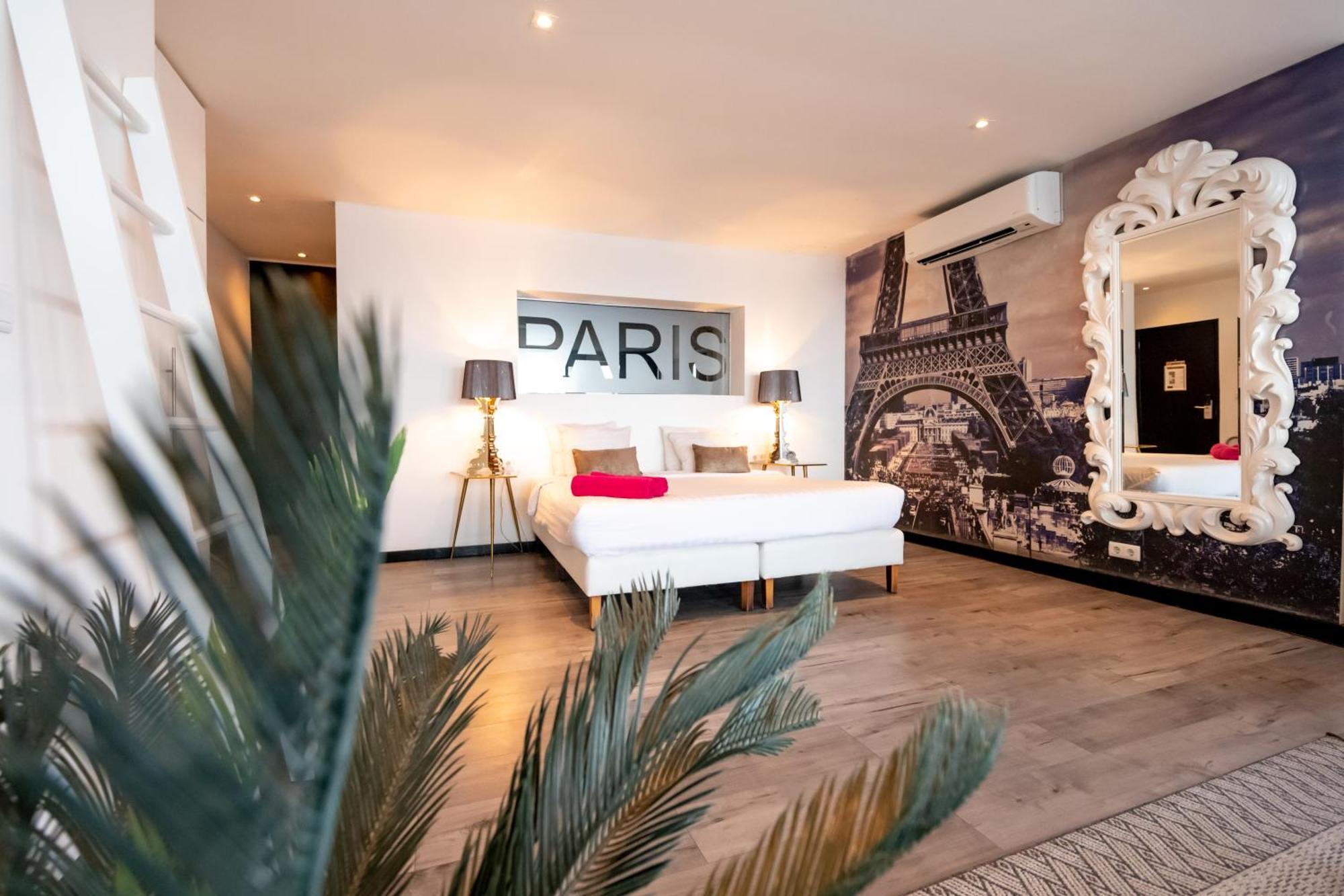 Saint Tropez Boutique Hotel Willemstad Bilik gambar