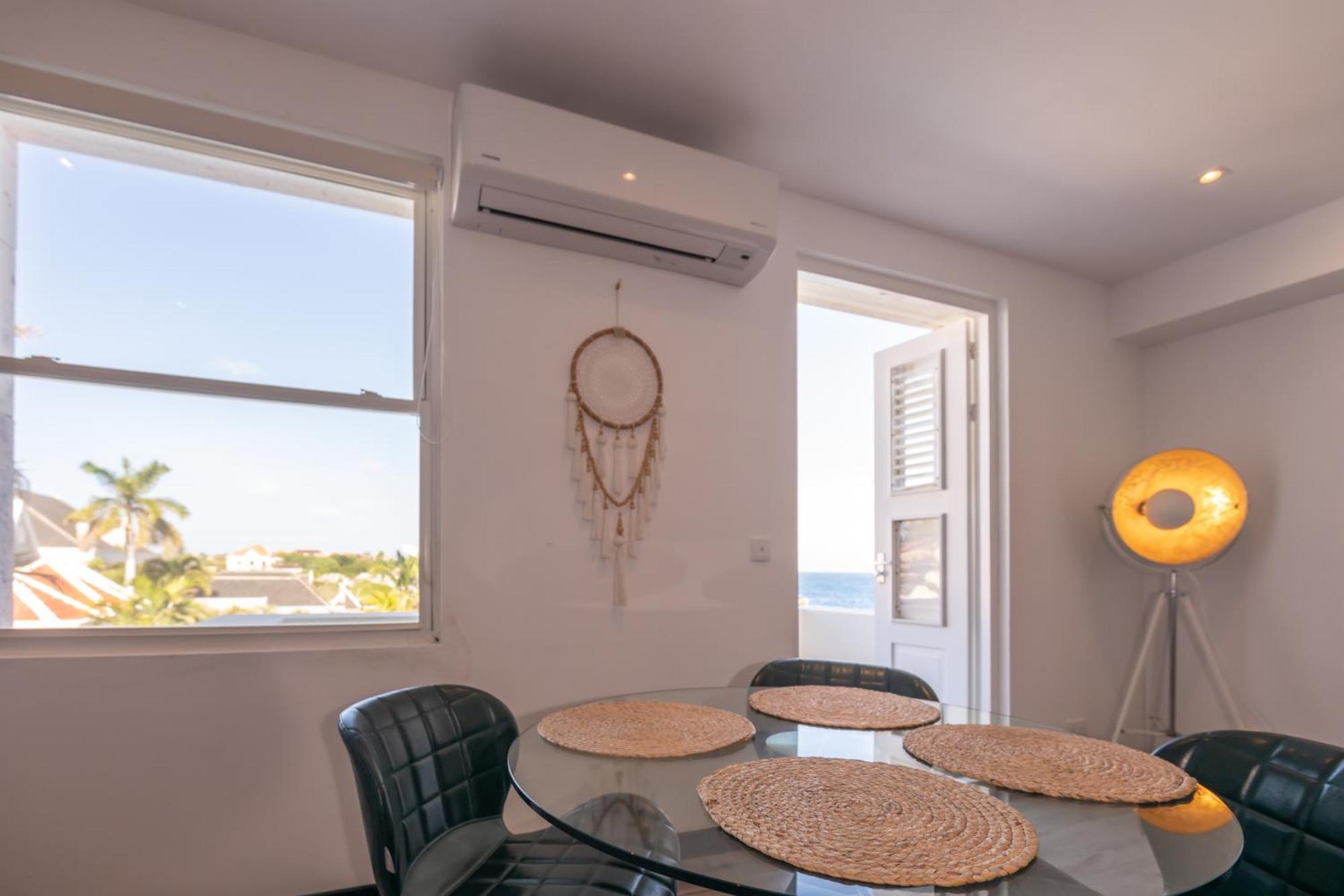 Saint Tropez Boutique Hotel Willemstad Bilik gambar