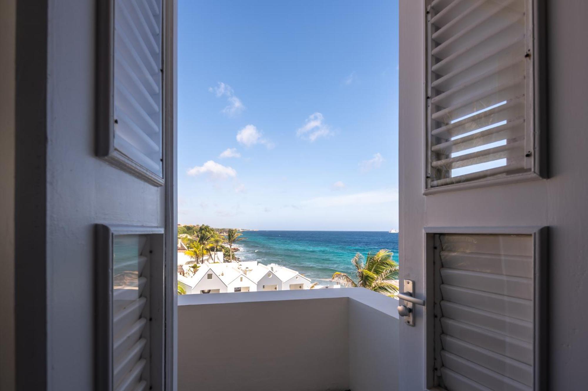 Saint Tropez Boutique Hotel Willemstad Bilik gambar