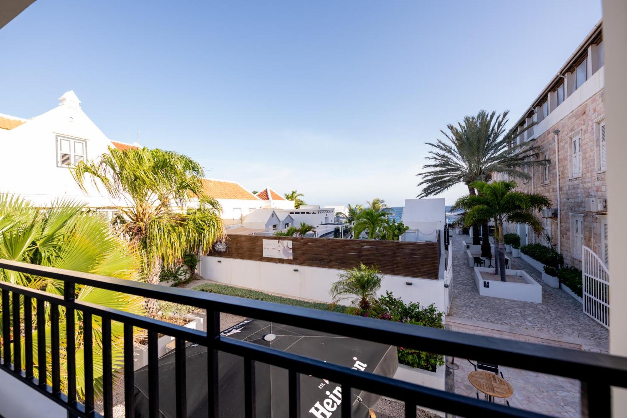 Saint Tropez Boutique Hotel Willemstad Bilik gambar