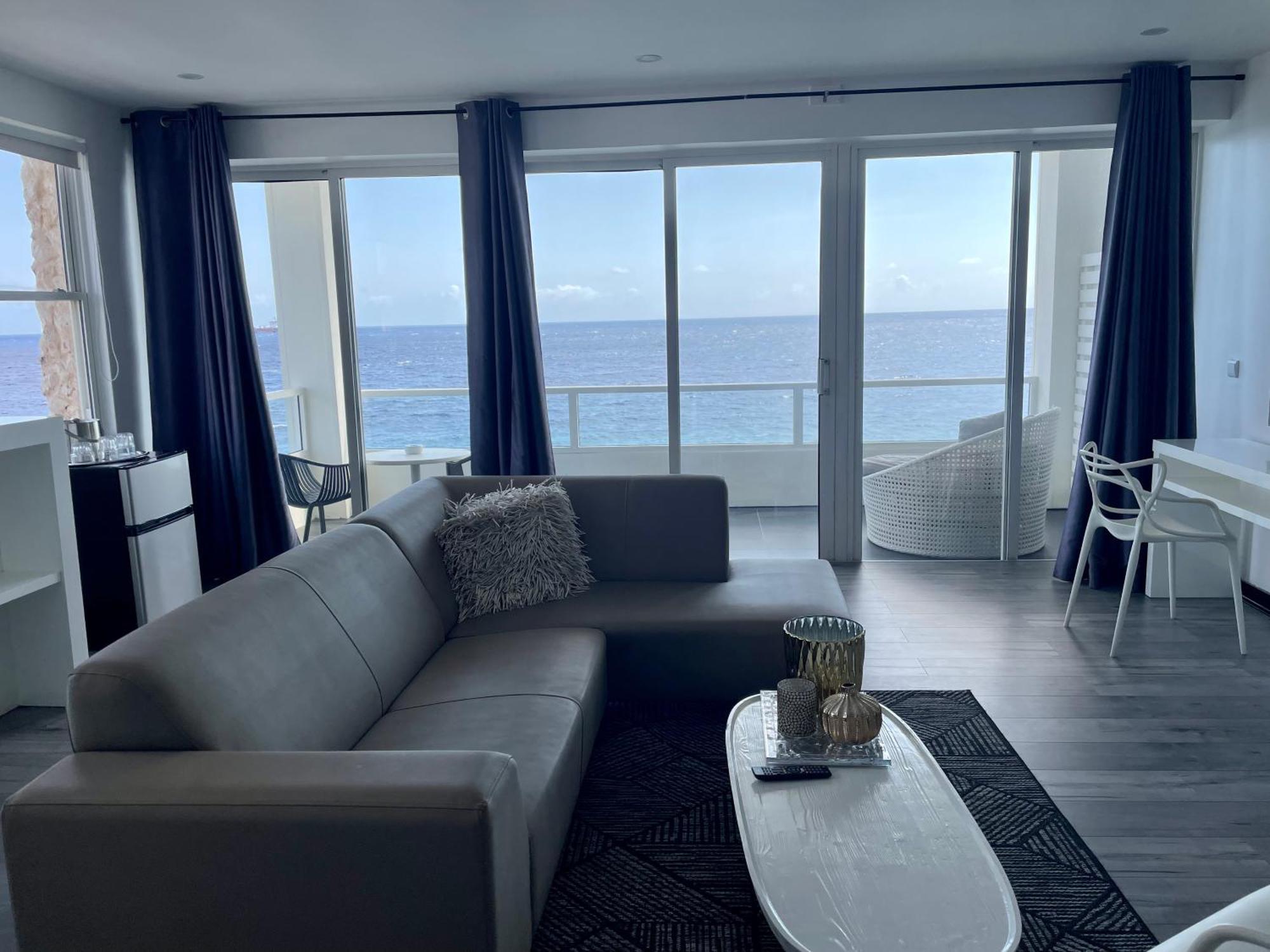 Saint Tropez Boutique Hotel Willemstad Bilik gambar