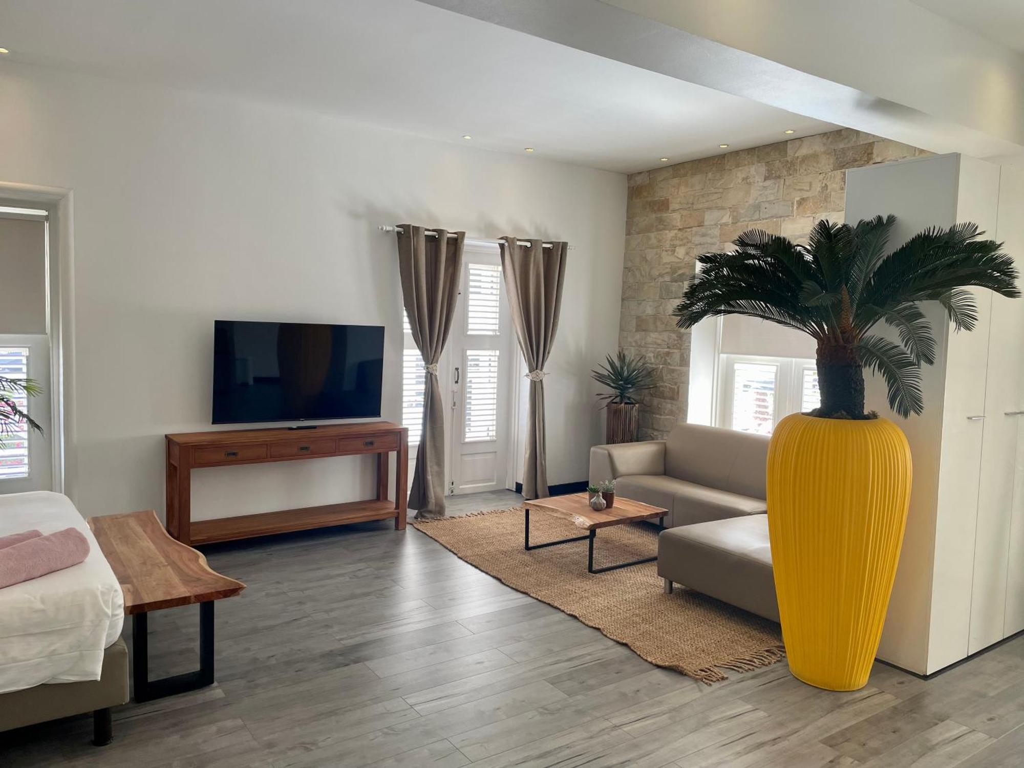 Saint Tropez Boutique Hotel Willemstad Bilik gambar