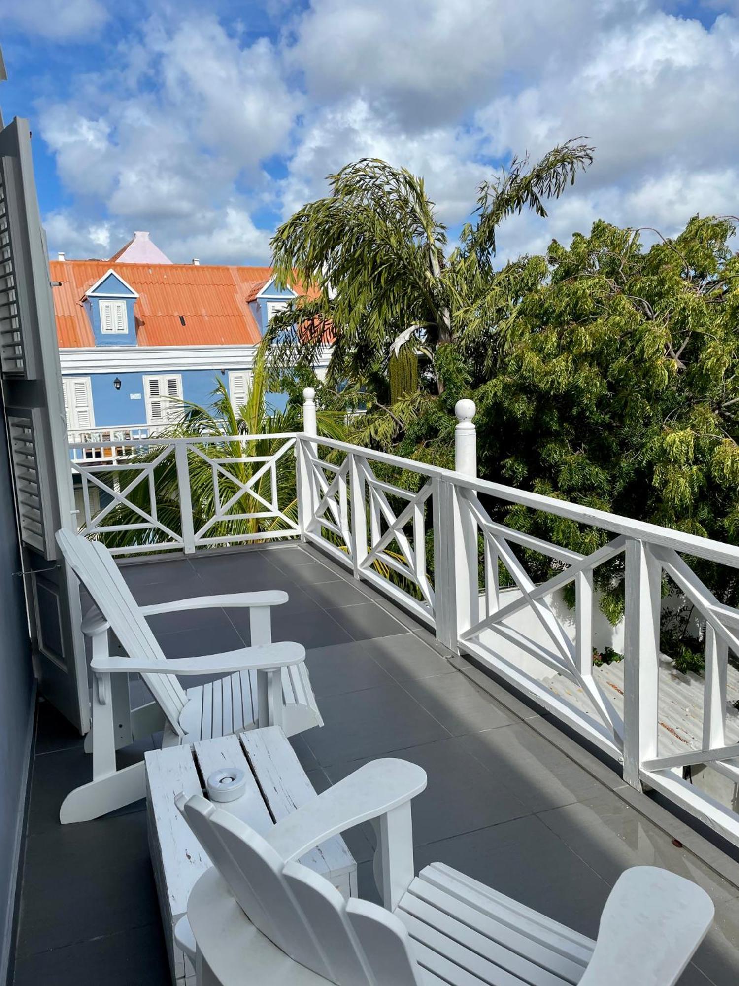 Saint Tropez Boutique Hotel Willemstad Bilik gambar