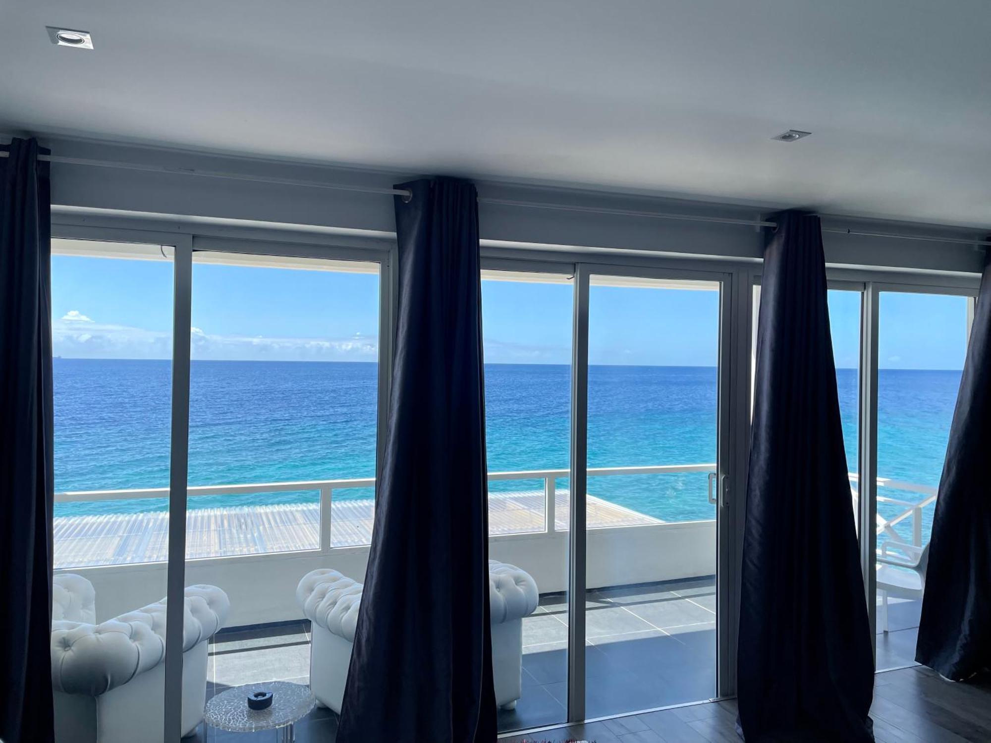 Saint Tropez Boutique Hotel Willemstad Bilik gambar