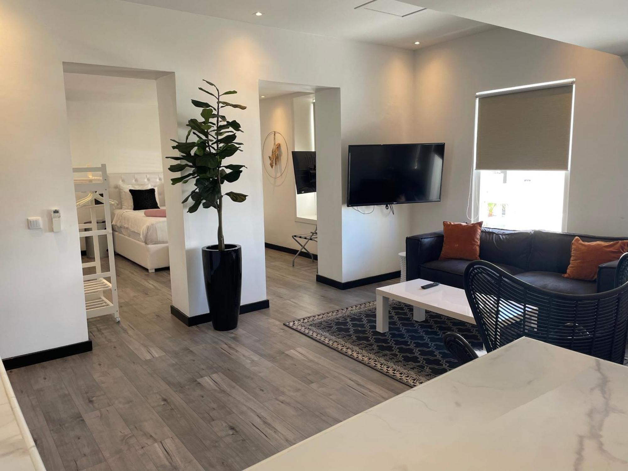 Saint Tropez Boutique Hotel Willemstad Bilik gambar