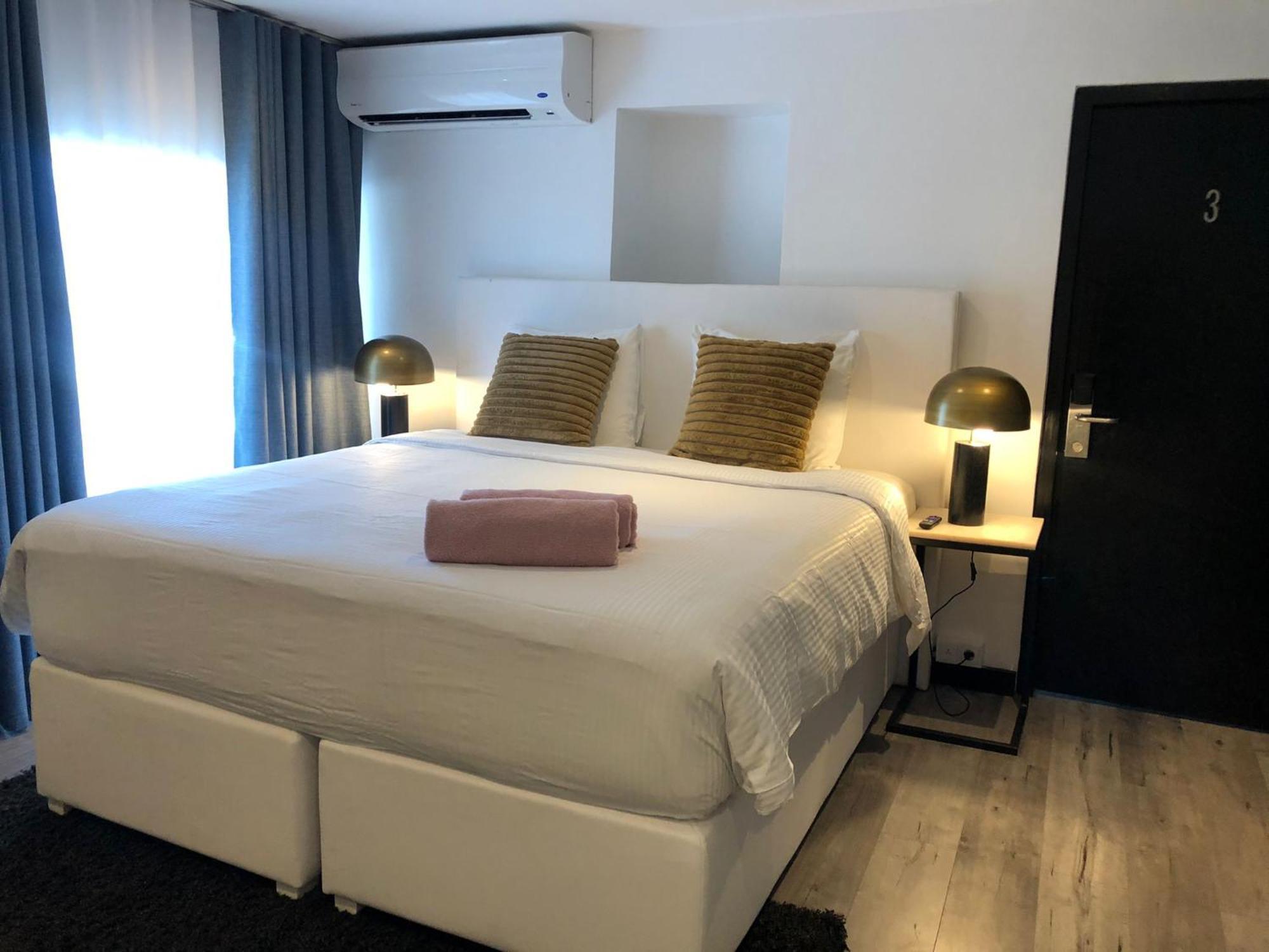 Saint Tropez Boutique Hotel Willemstad Bilik gambar